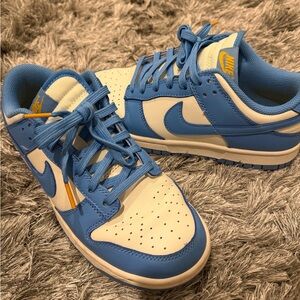 women’s nike dunks size 7.5
